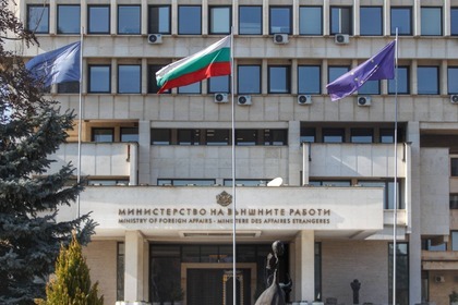 МВнР постави въпроси пред британската страна във връзка със затрудненията на български граждани в процеса  на кандидатстване за Статут на уседналост